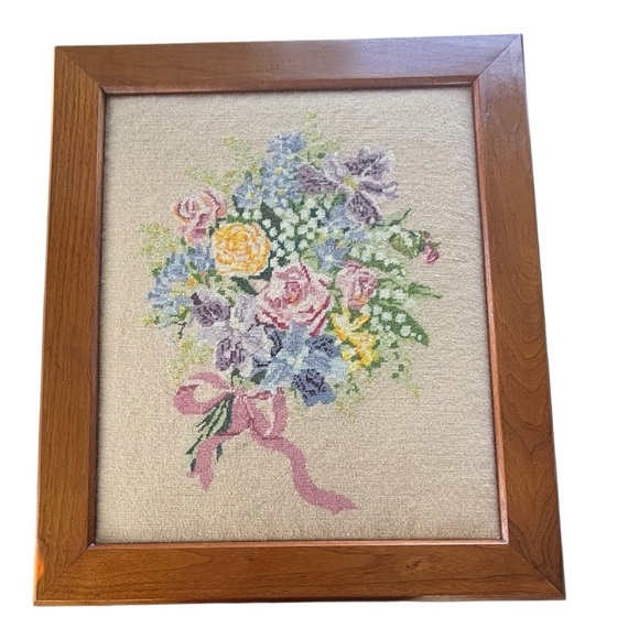 Vtg Handmade Needlepoint Framed Floral Bouquet Picture 26.5 x 22.5 Cottage Core - Picture 1 of 16